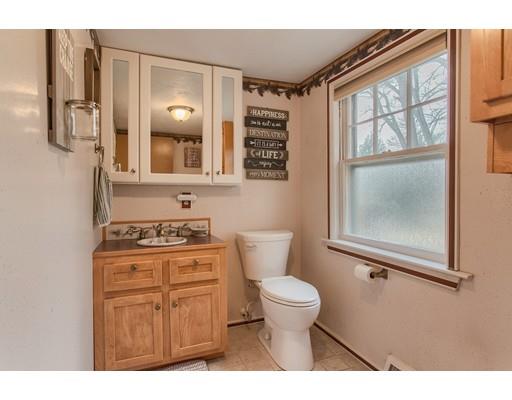 43 Keyes Road Westford, MA 01886 - Photo 12 of 26