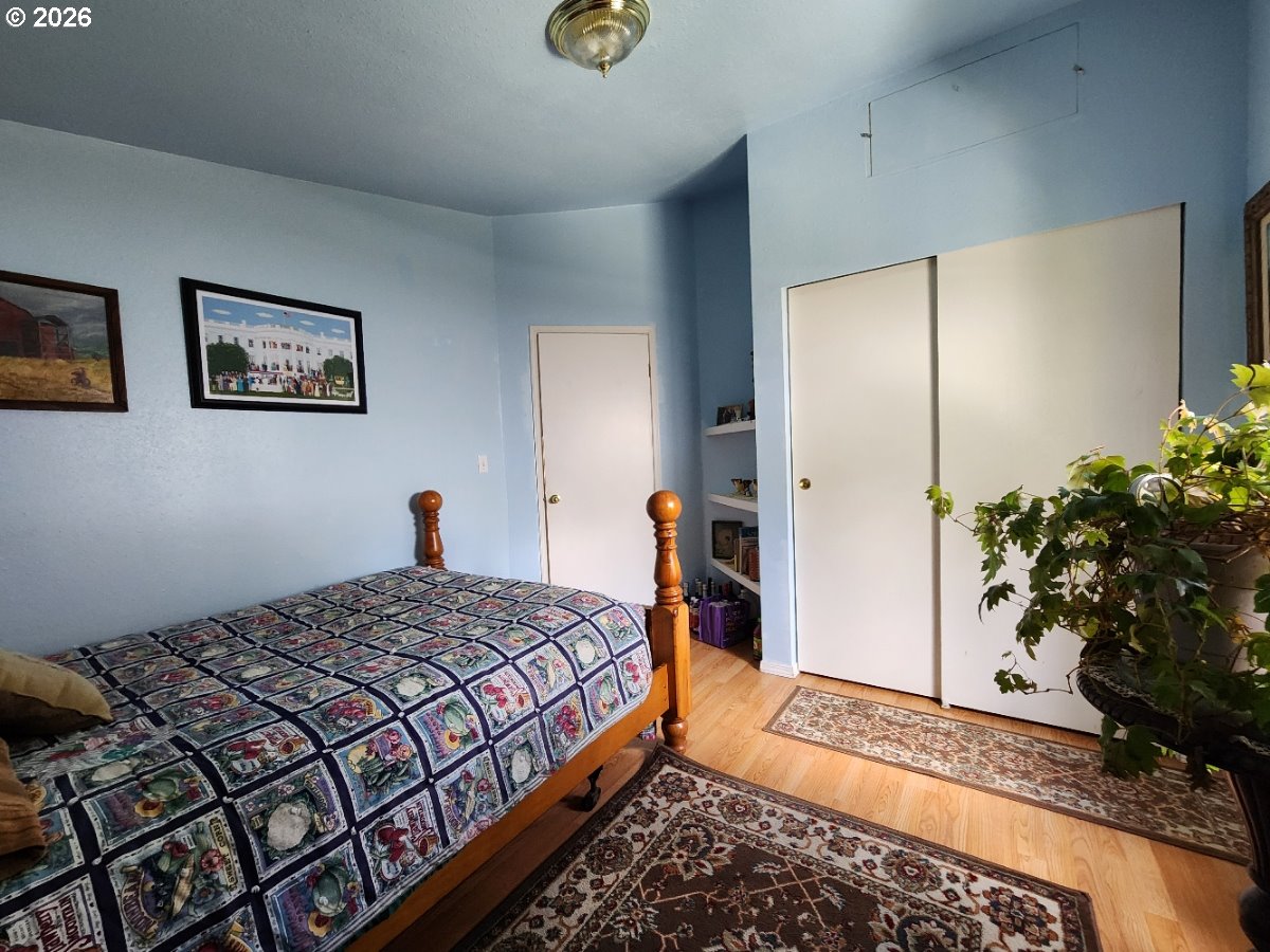 42550 Mill Pond Road Port Orford, OR 97465 - Photo 19 of 35 Bedroom