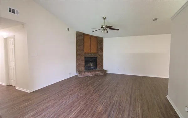 $2,095 | 1103 Hemlock Court, DeSoto, TX 75115