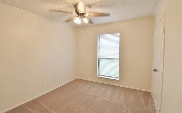 $2,095 | 1103 Hemlock Court, DeSoto, TX 75115
