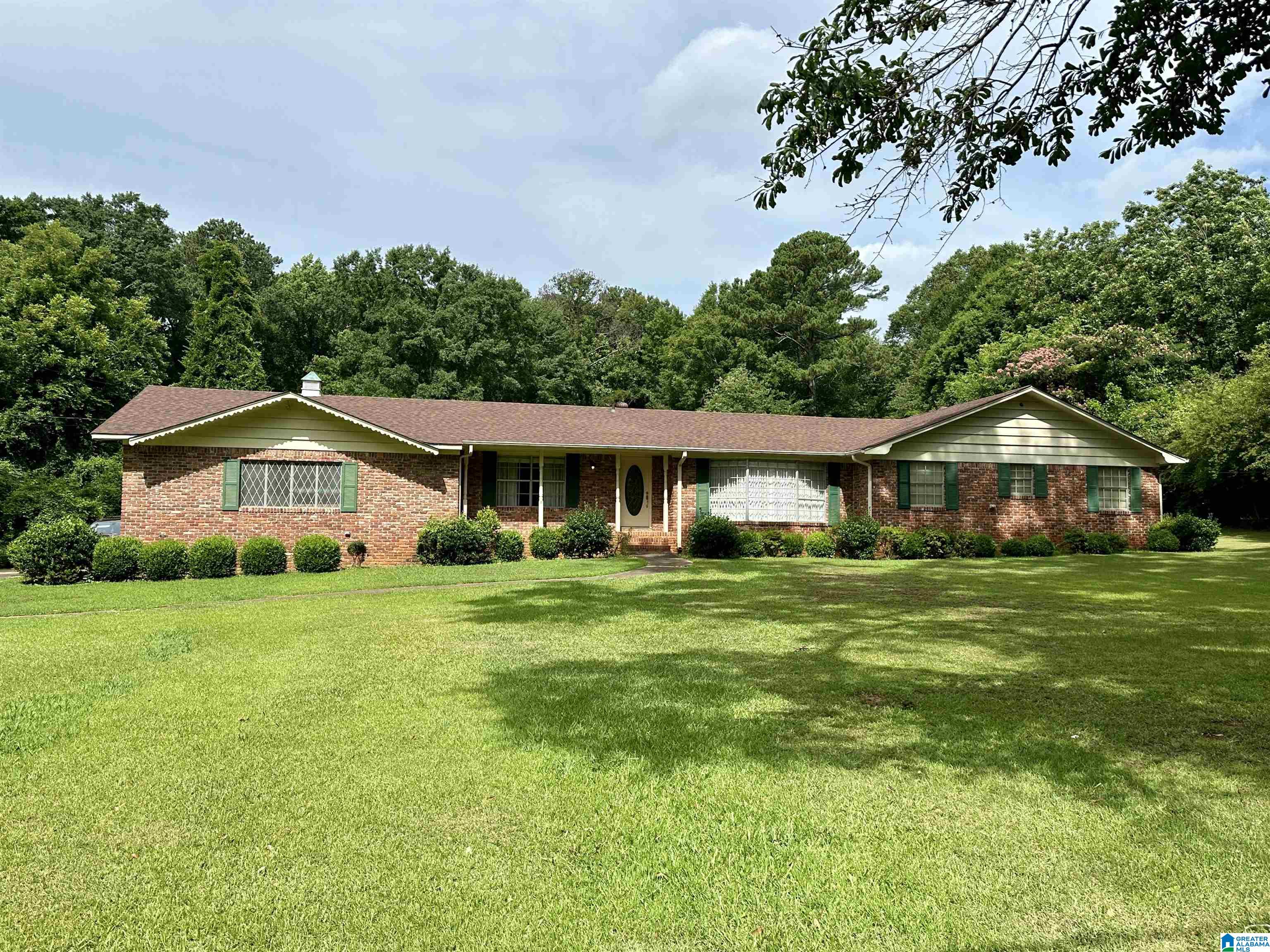 1221 Hueytown Road Bessemer, AL 35023 - Photo 2 of 48