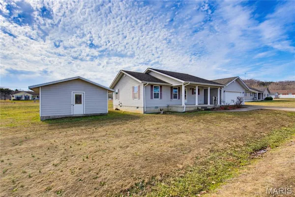 $219,000 | 113 Dogwood Lane, Piedmont, MO 63957