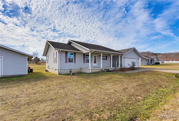 $219,000 | 113 Dogwood Lane, Piedmont, MO 63957