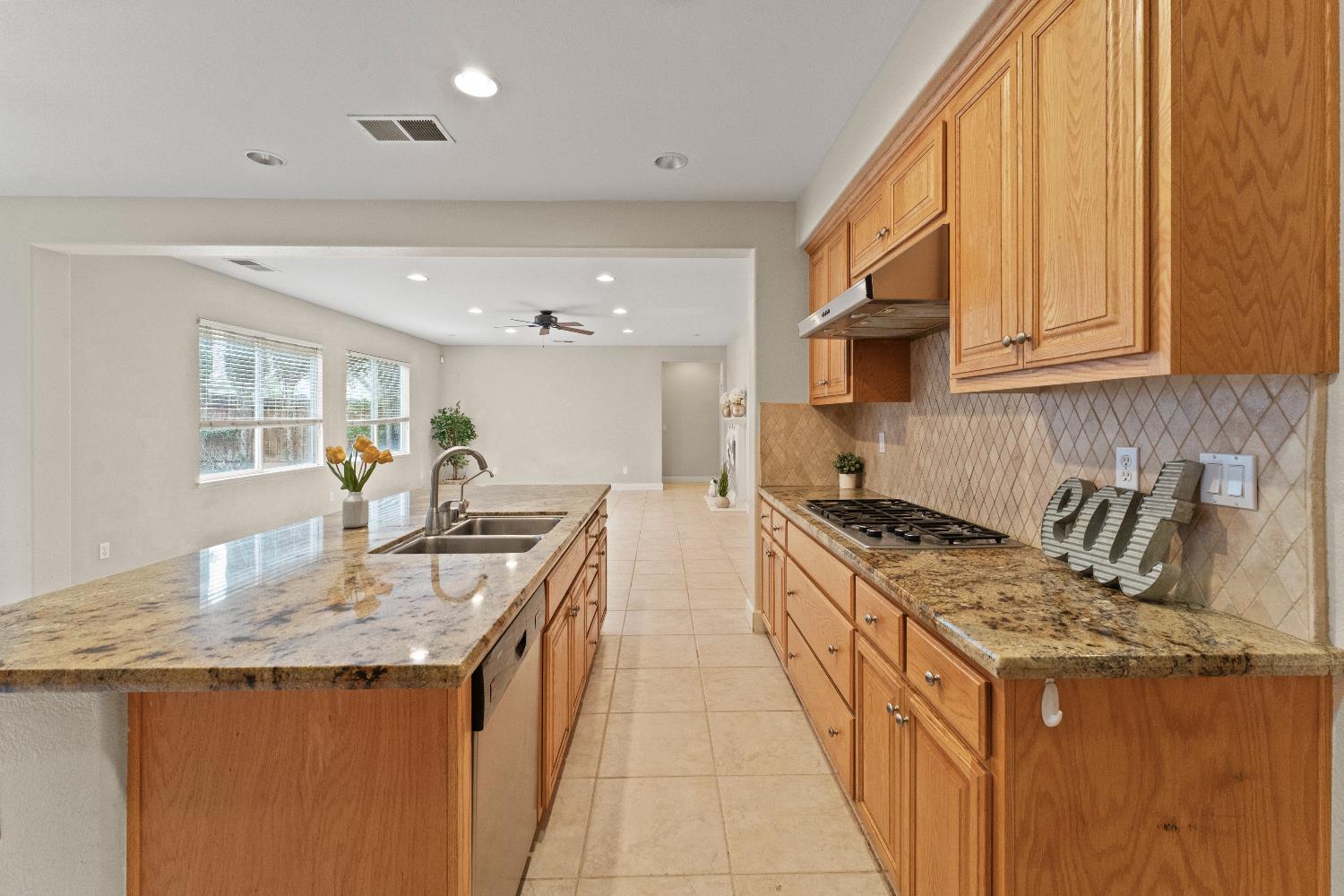 1514 Azalea Drive Patterson, CA 95363 - Photo 16 of 75