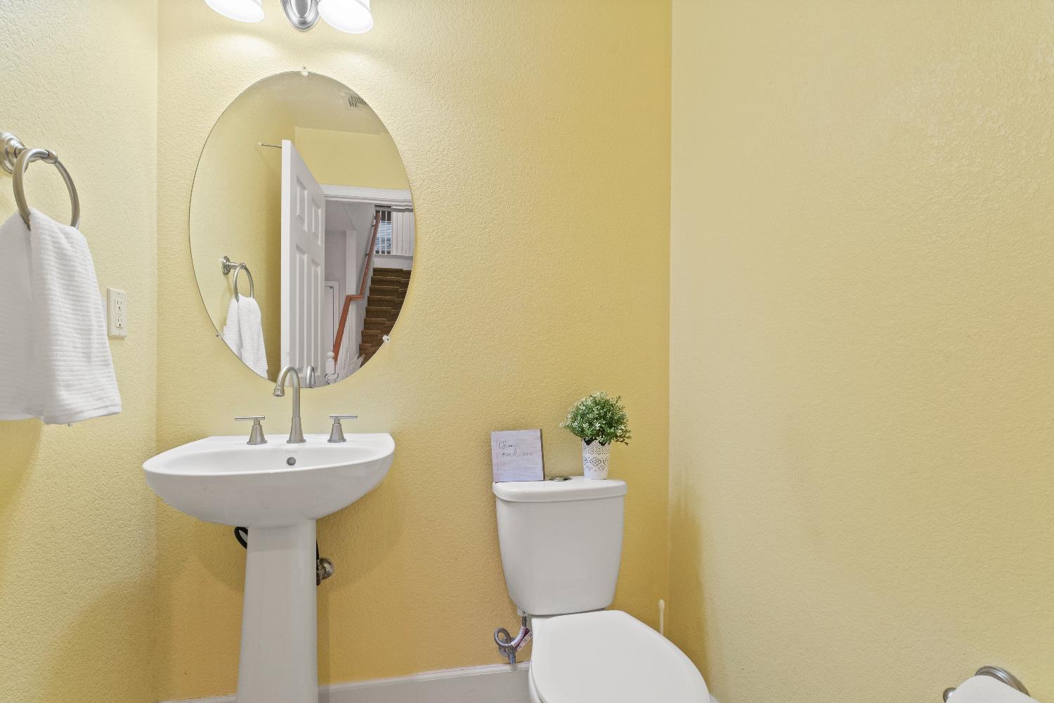 1514 Azalea Drive Patterson, CA 95363 - Photo 8 of 75