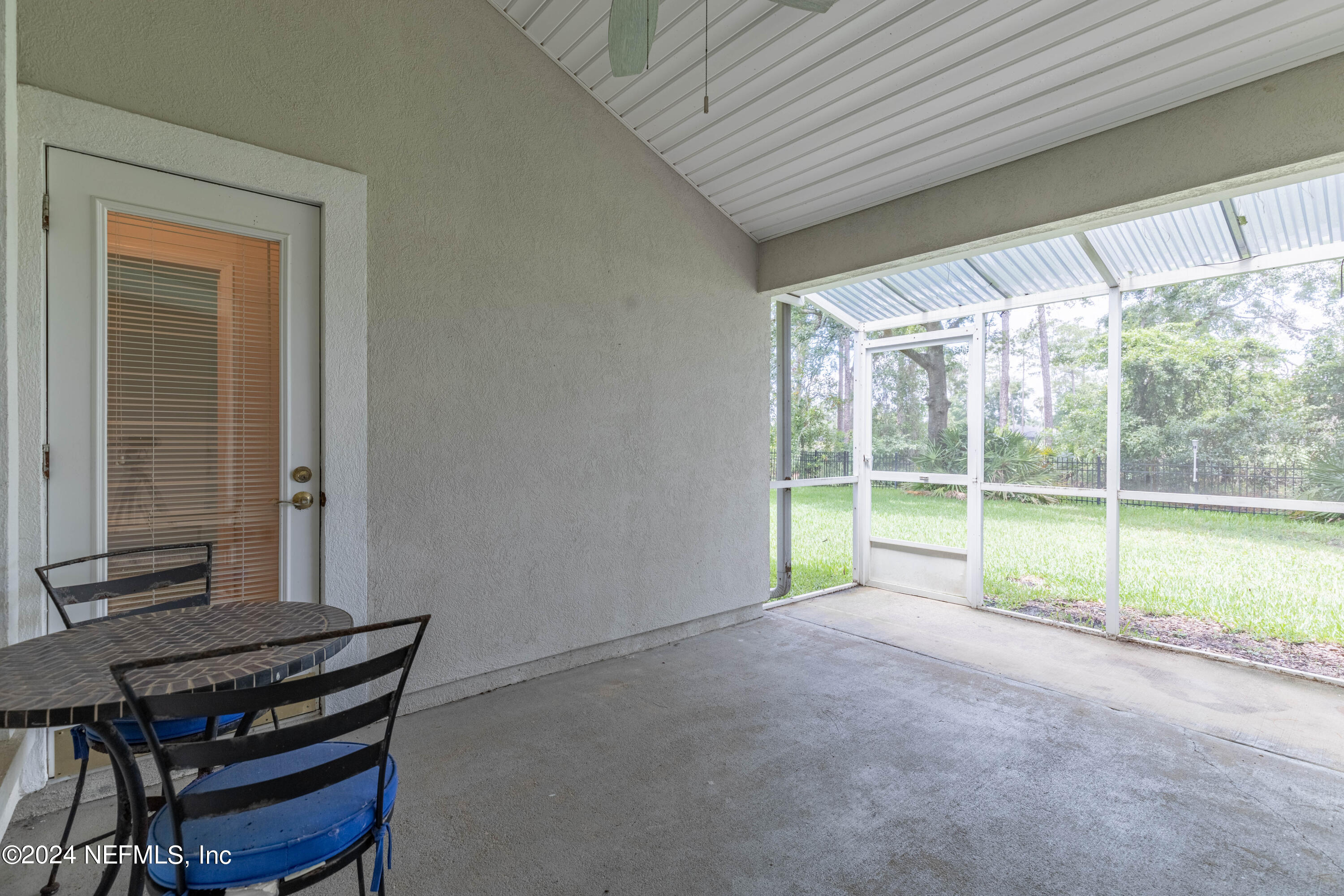 2285 Eagle Harbor Parkway Fleming Island, FL 32003 - Photo 20 of 59 a view of an empty room with window