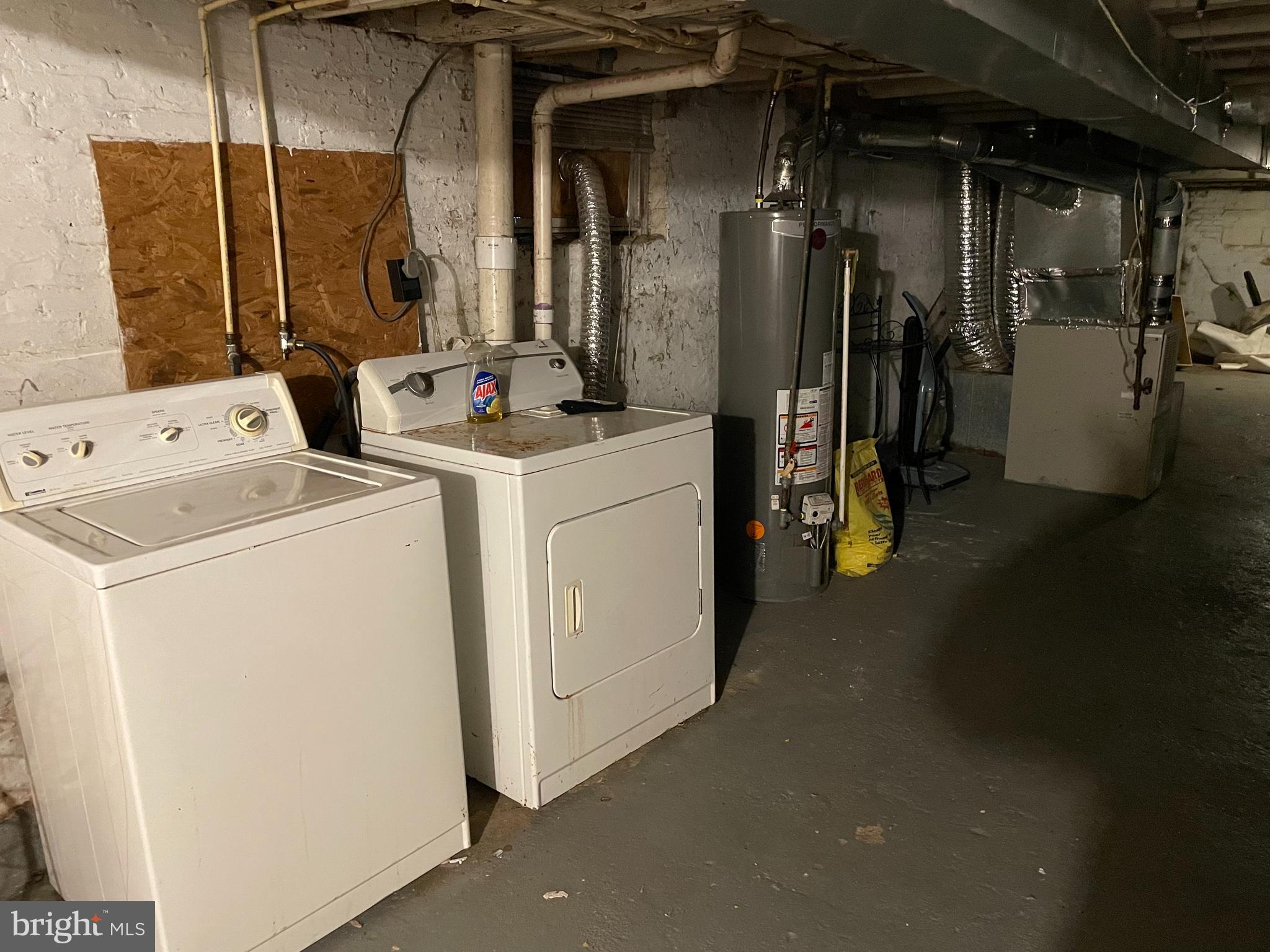 605 Cator Avenue Baltimore, MD 21218 - Photo 8 of 10