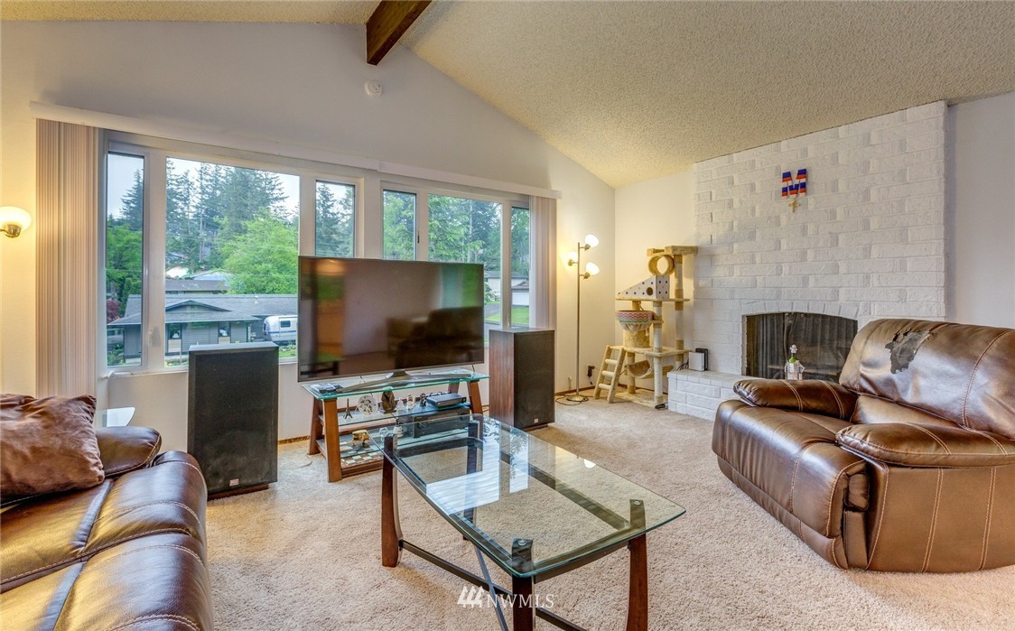 625 Willow Road Bellingham, WA 98225 - Photo 3 of 25