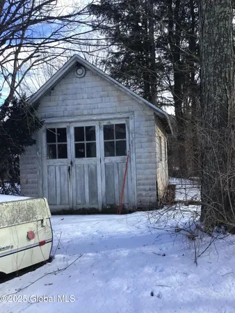 $1,050,000 | 546-548 Maple Avenue, Wilton, NY 12866