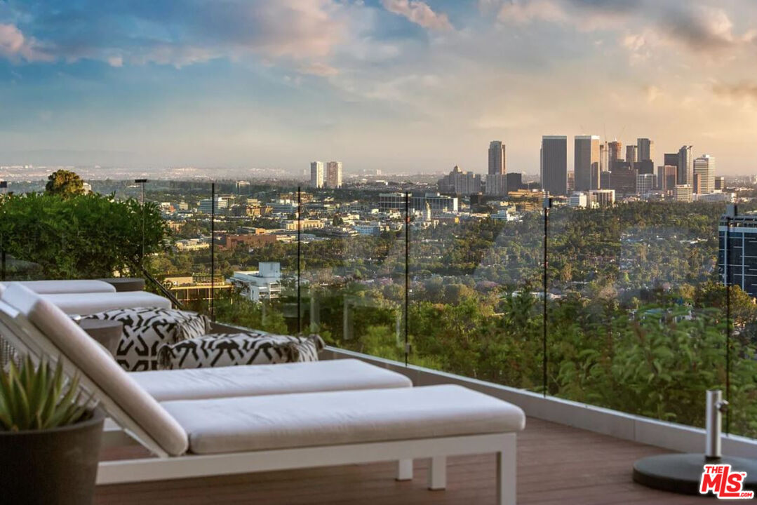 1429 Devlin Drive Los Angeles, CA 90069 - Photo 38 of 58