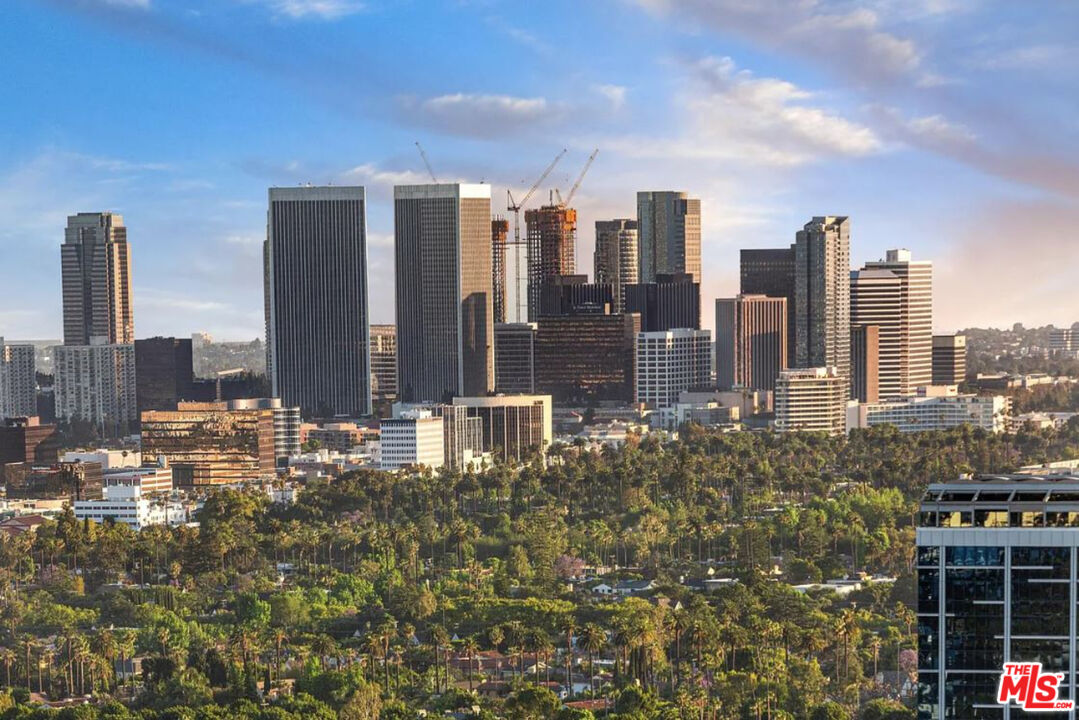 1429 Devlin Drive Los Angeles, CA 90069 - Photo 4 of 58 a view of city