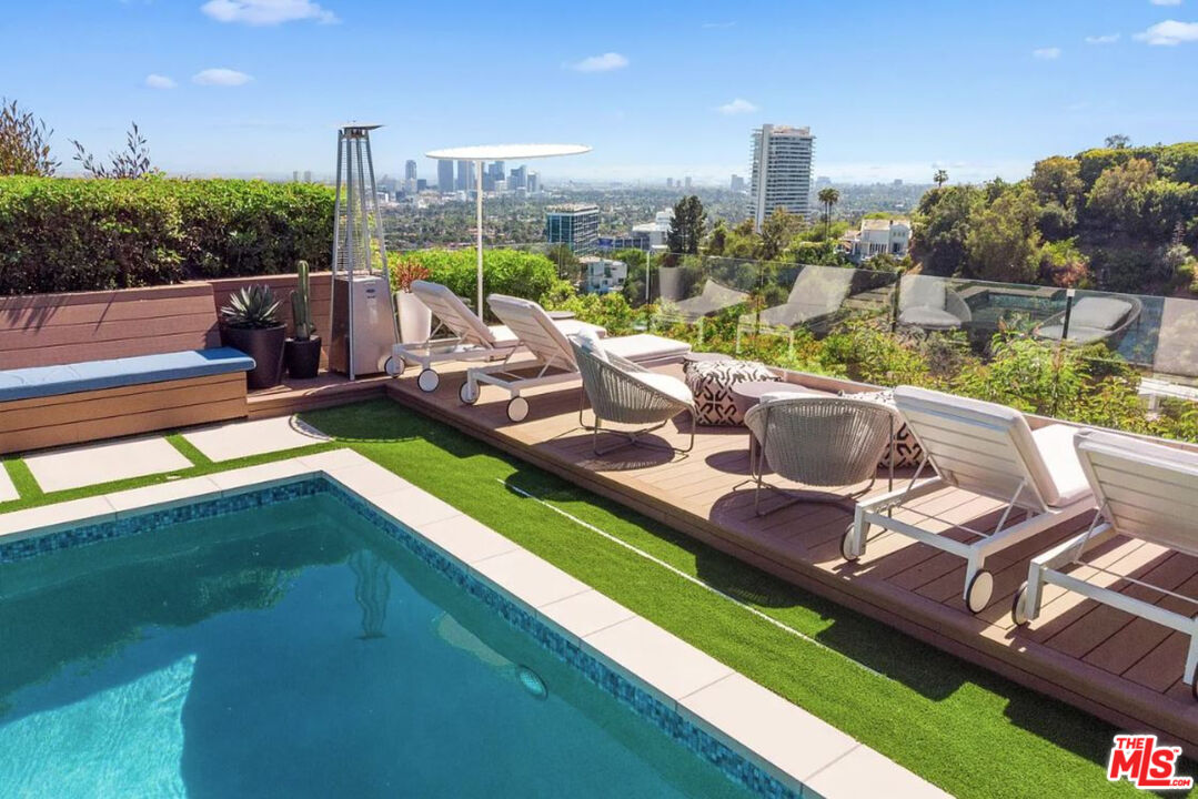 1429 Devlin Drive Los Angeles, CA 90069 - Photo 52 of 58