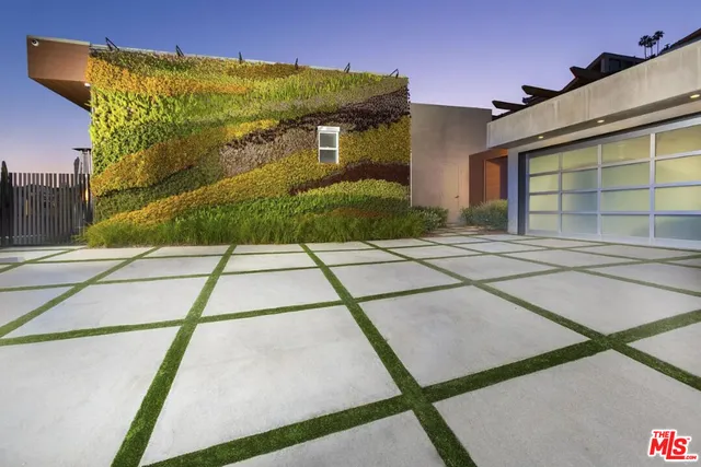 $64,800 | 1429 Devlin Drive, Los Angeles, CA 90069