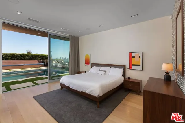 $64,800 | 1429 Devlin Drive, Los Angeles, CA 90069