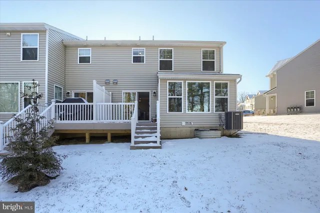 $399,900 | 110 Emma Circle, Harrisburg, PA 17112