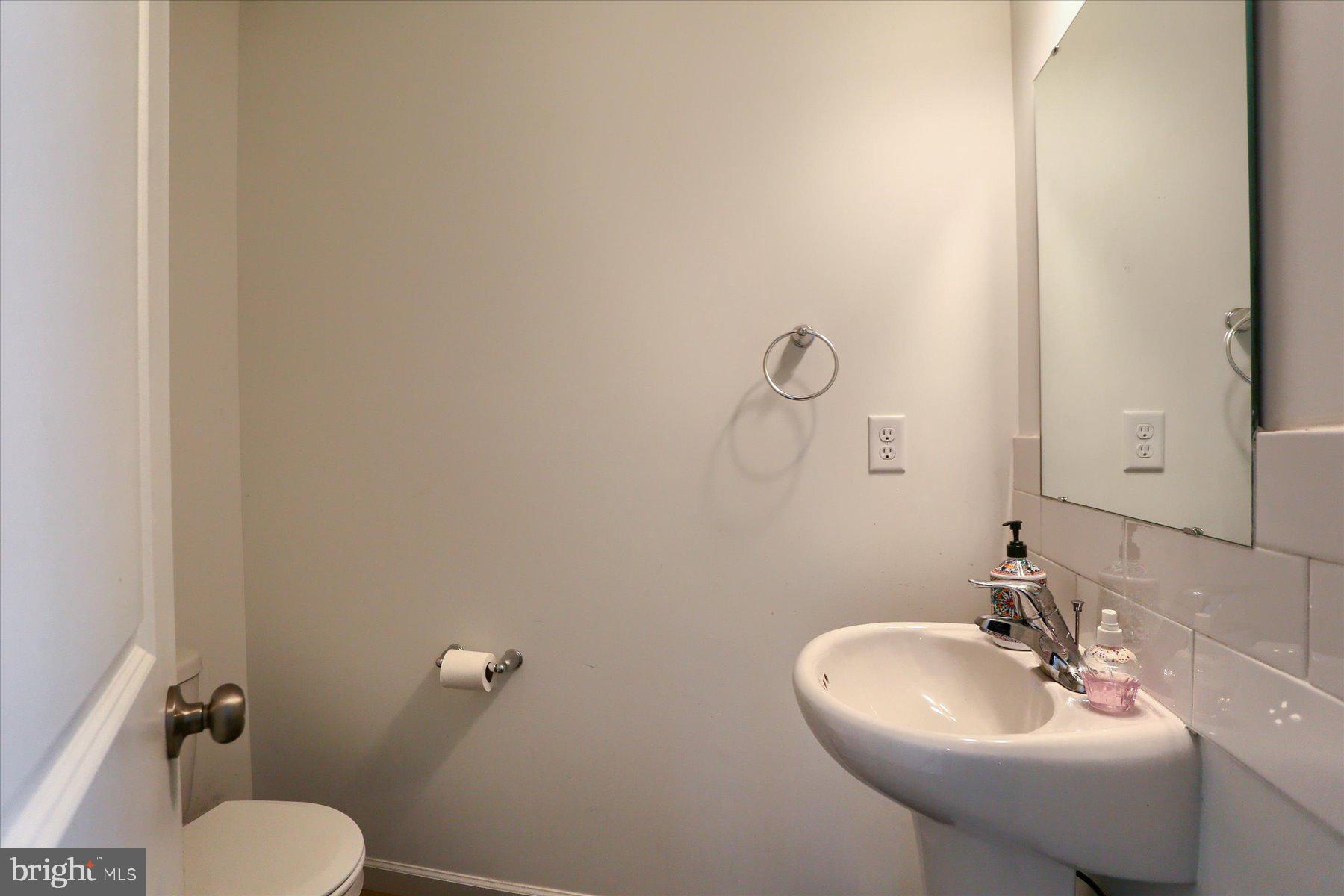 110 Emma Circle Harrisburg, PA 17112 - Photo 5 of 32 a bathroom with a sink and a toilet