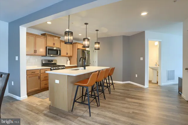 $399,900 | 110 Emma Circle, Harrisburg, PA 17112