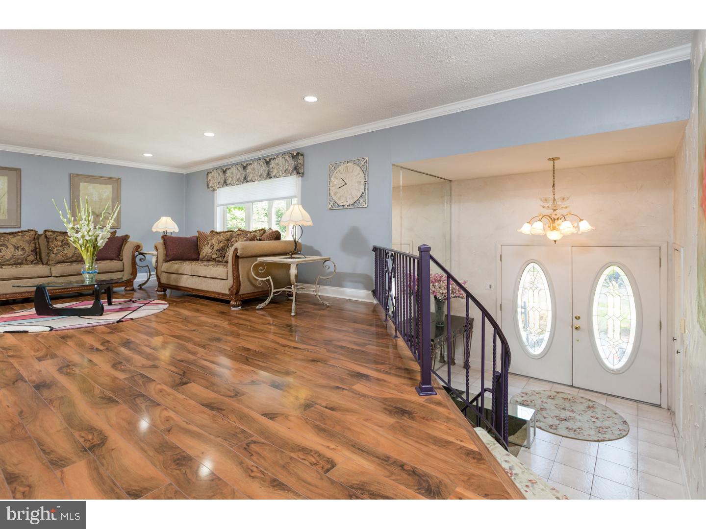 38 Clemson Road Cherry Hill, NJ 08034 - Photo 2 of 25 Living Room