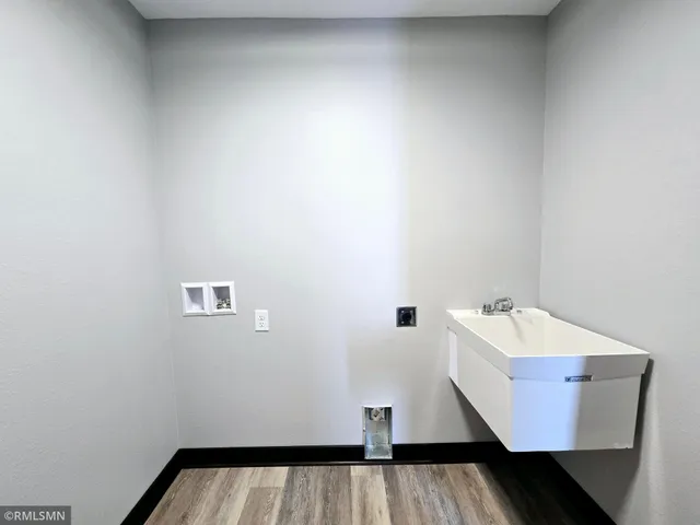 $329,900 | 912 Katelyn Circle, Montgomery, MN 56069