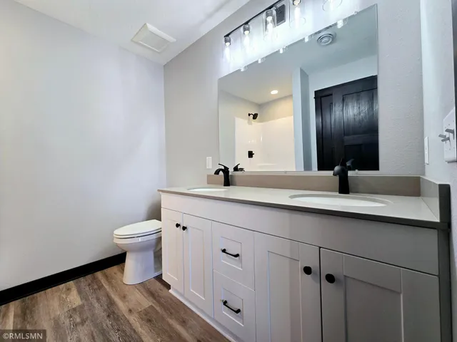 $329,900 | 912 Katelyn Circle, Montgomery, MN 56069