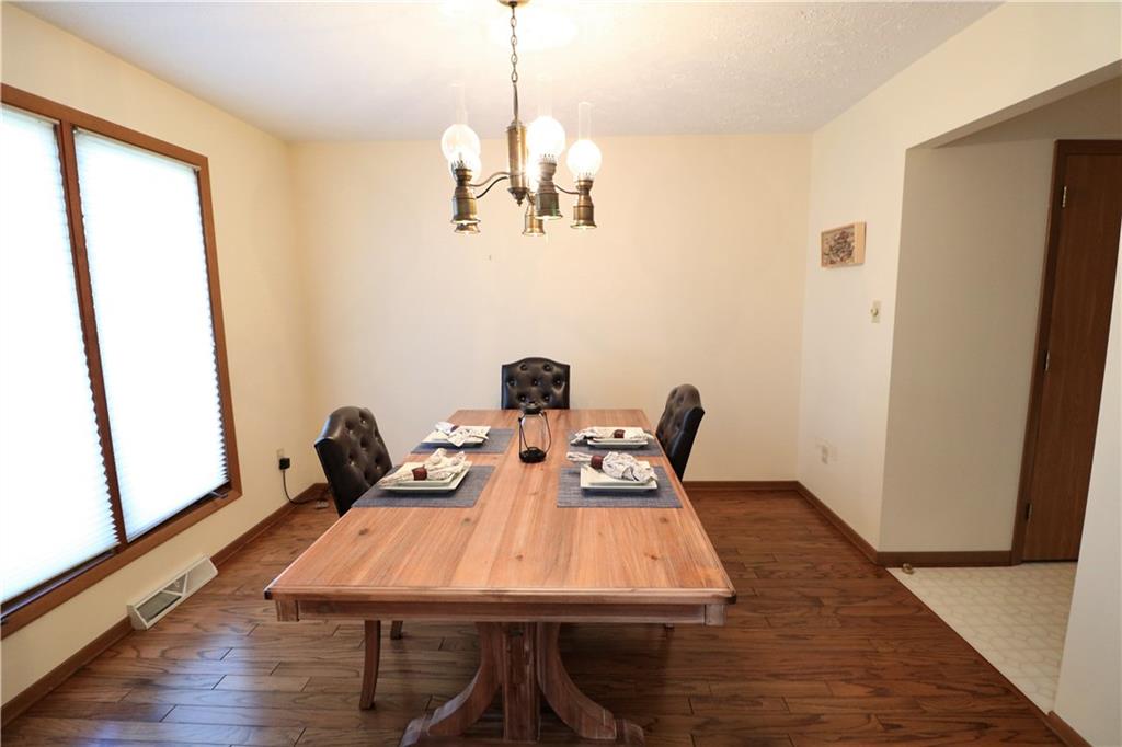 520 Spring Run Drive Monroeville, PA 15146 - Photo 12 of 25 Gallery Image 12