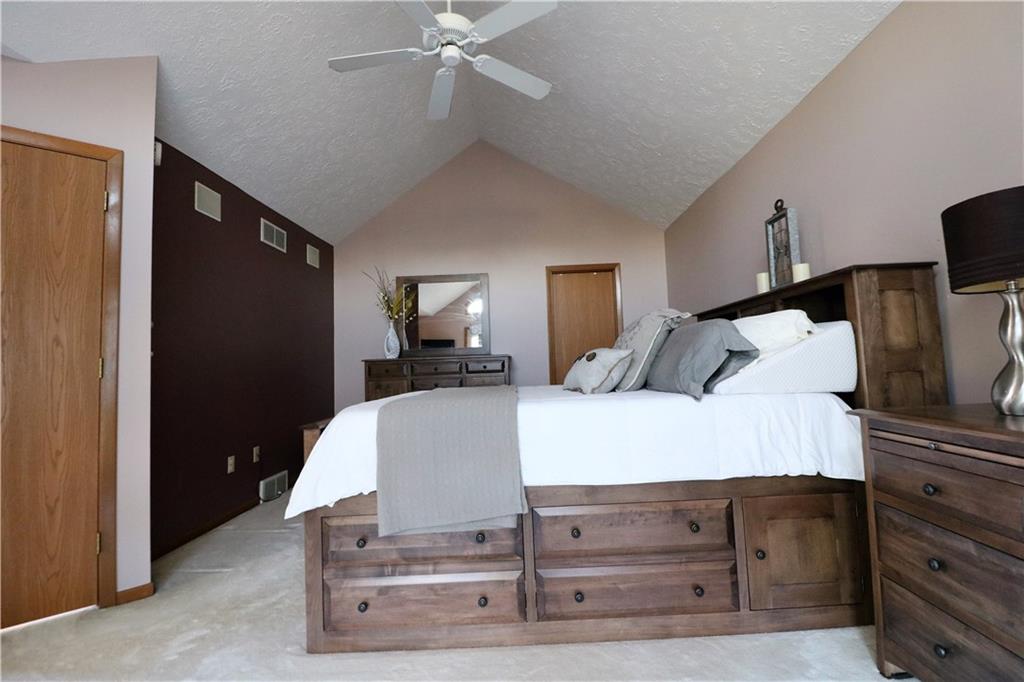 520 Spring Run Drive Monroeville, PA 15146 - Photo 15 of 25 Gallery Image 15