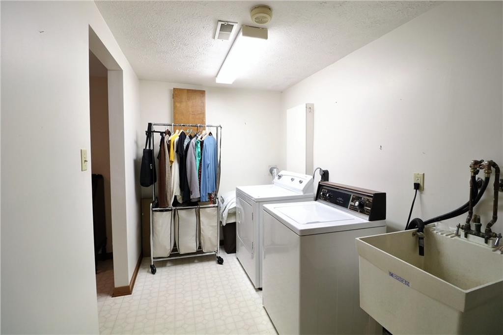 520 Spring Run Drive Monroeville, PA 15146 - Photo 22 of 25 Gallery Image 22