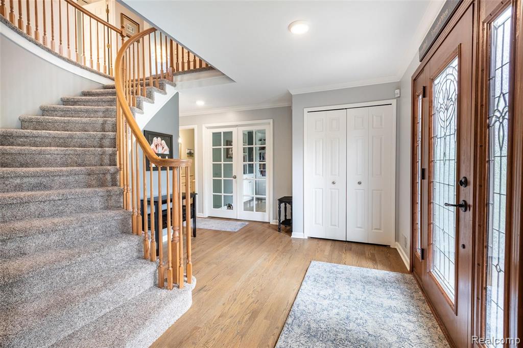 1202 Lakeview Drive Rochester Hills, MI 48306 - Photo 10 of 34