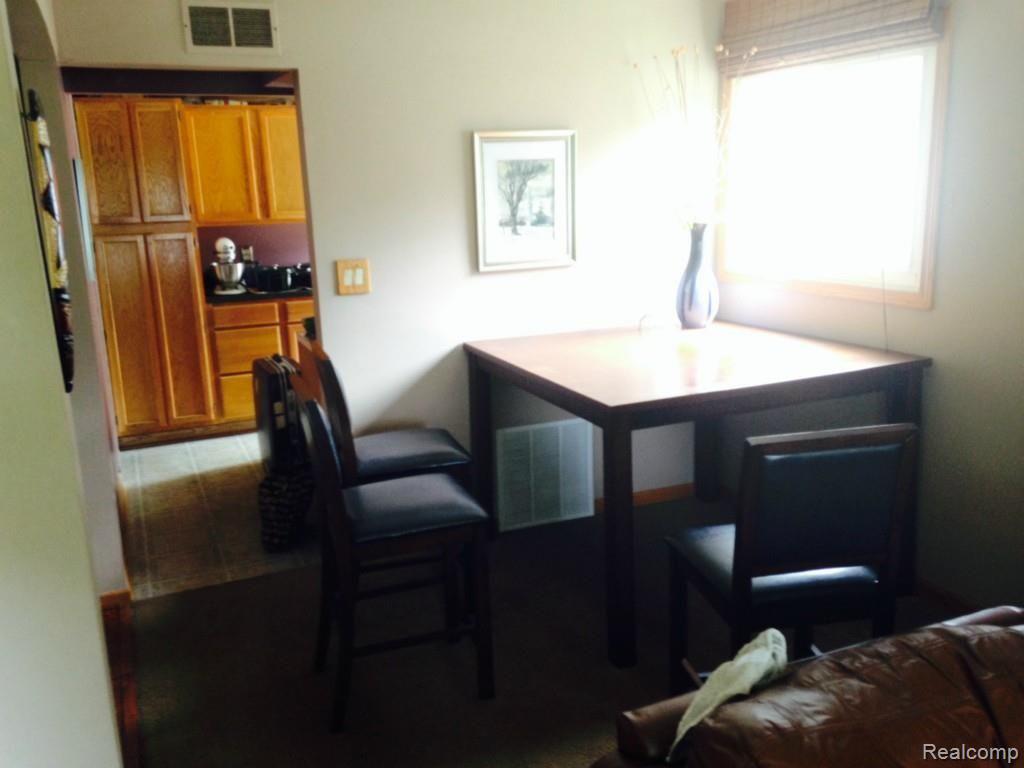 7910 Dubuque Road Clarkston, MI 48348 - Photo 11 of 17 image(17).jpg