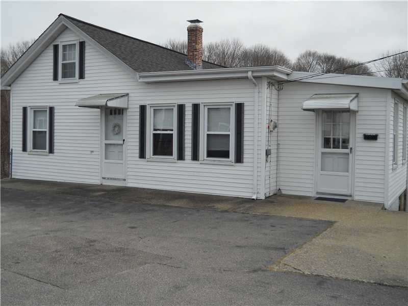52 Pierce Street Westerly, RI 02891 - Photo 3 of 3 Exterior Front.