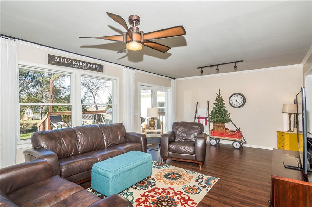 21440 Mule Barn Road Sheridan, IN 46069 - Photo 7 of 47 Gallery Image 7