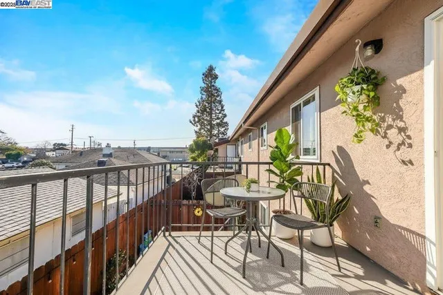 $435,000 | 920 Elgin Street, Unit G, San Lorenzo, CA 94580