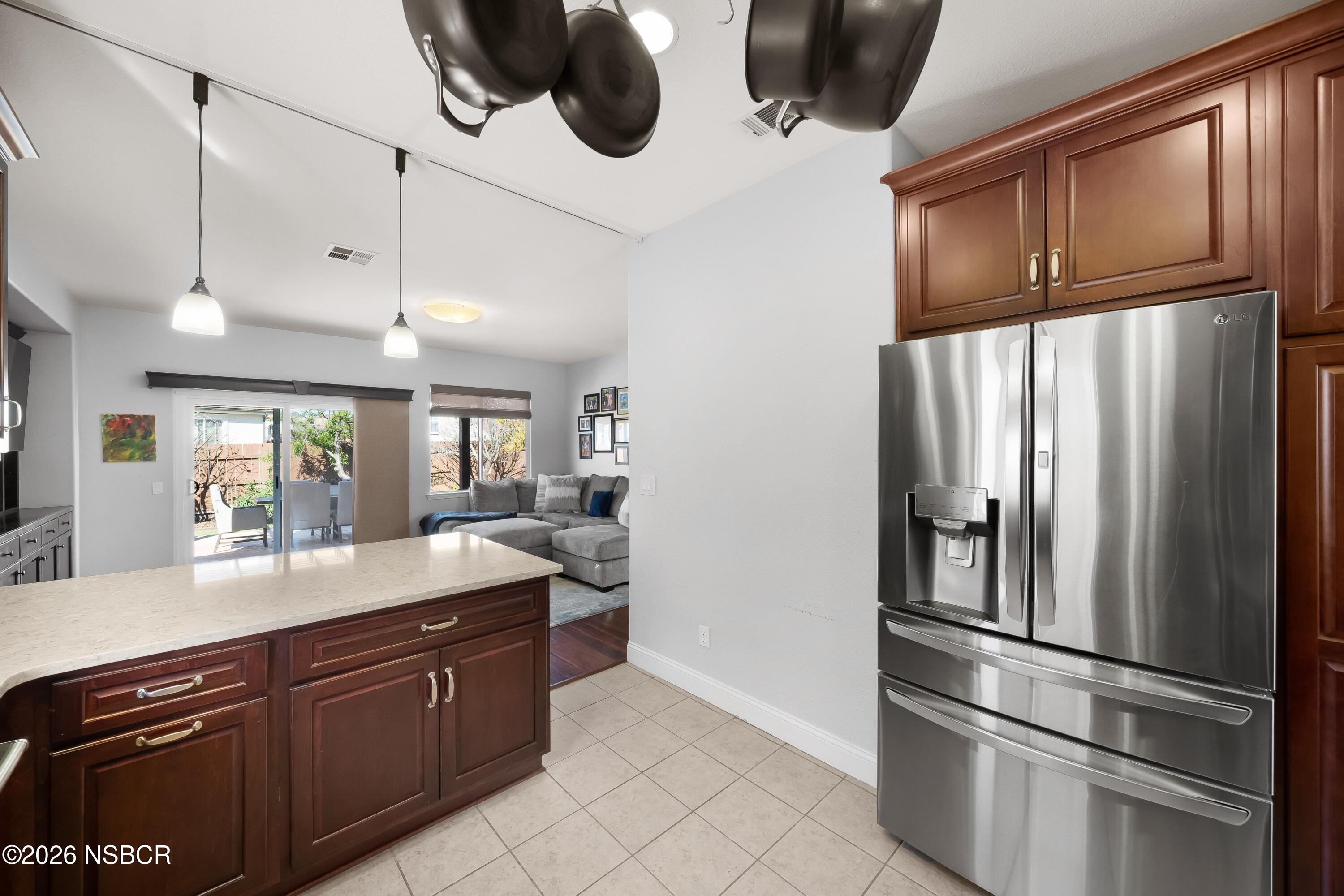731 Voyager Road Lompoc, CA 93436 - Photo 14 of 58 018_aspectvisuals_731voyager_18_20260317