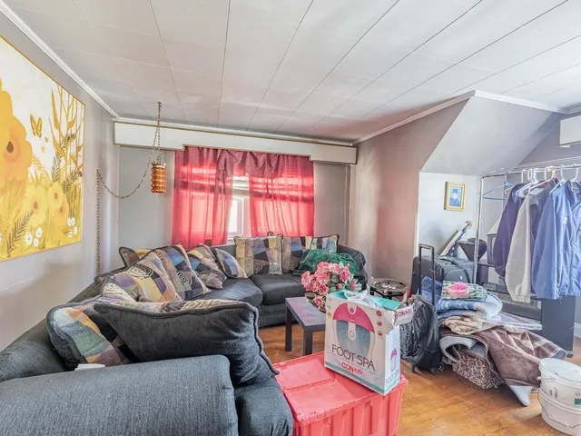 $223,250 | 1824 South Austin Boulevard, Cicero, IL 60804