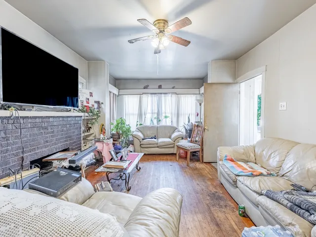 $223,250 | 1824 South Austin Boulevard, Cicero, IL 60804