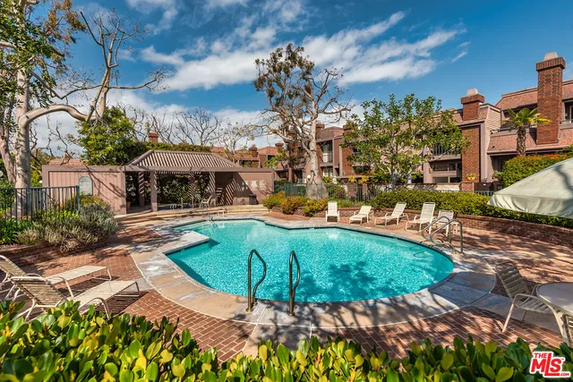 $1,499,000 | 4622 Glencoe Avenue, Unit 4, Marina del Rey, CA 90292