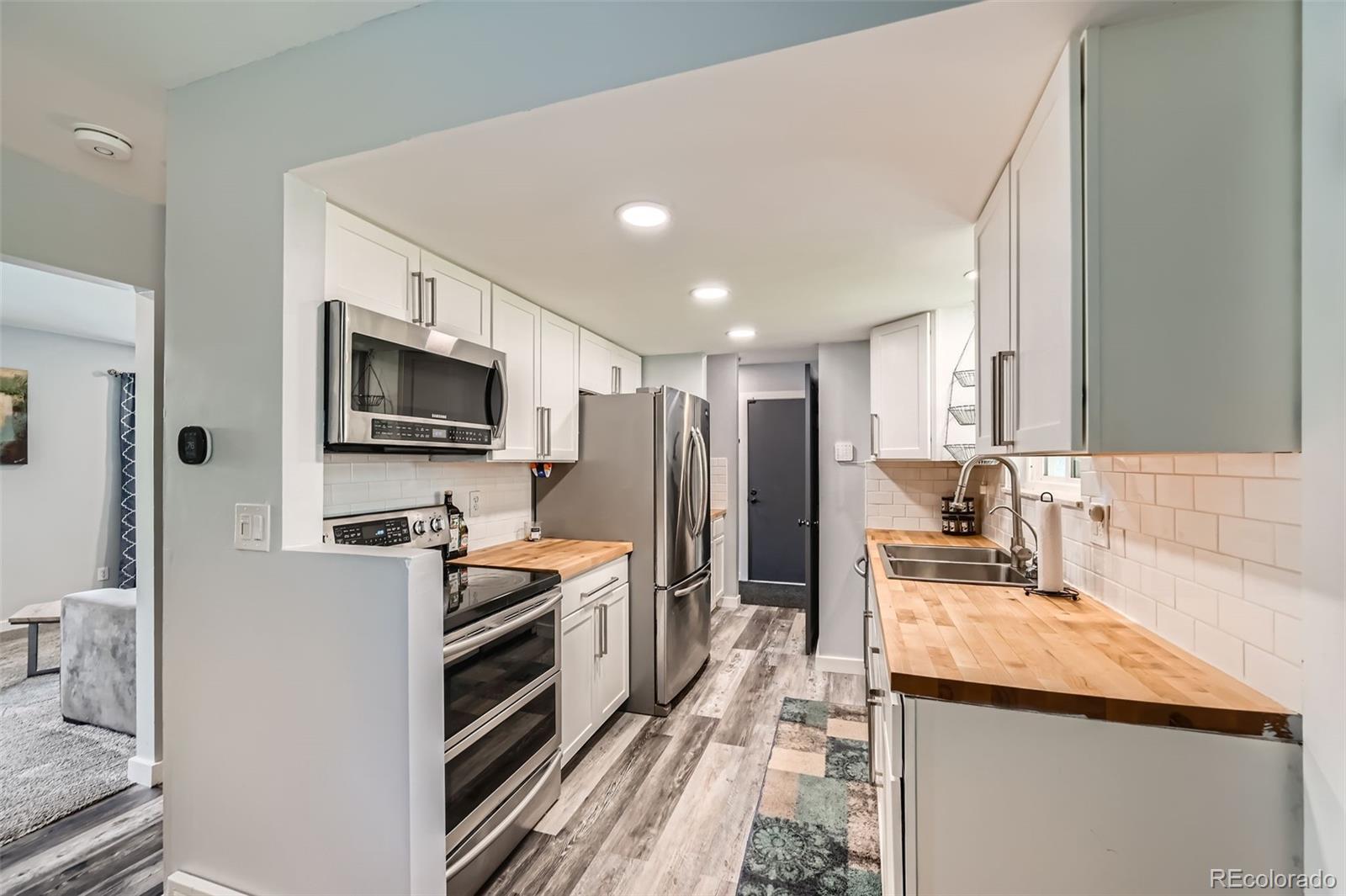 10541 Routt Street Westminster, CO 80021 - Photo 4 of 43