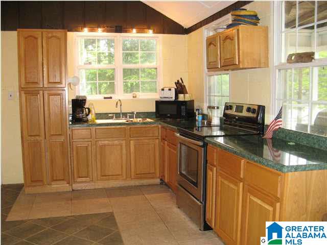 169 Arrowhead Lane Sylacauga, AL 35151 - Photo 6 of 23