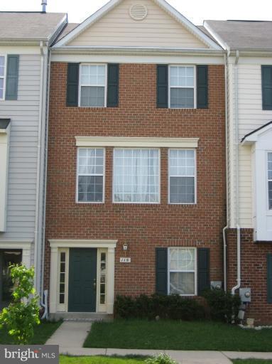 118 Penwick Circle Frederick, MD 21702 - Photo 4 of 7 Exterior (Front)