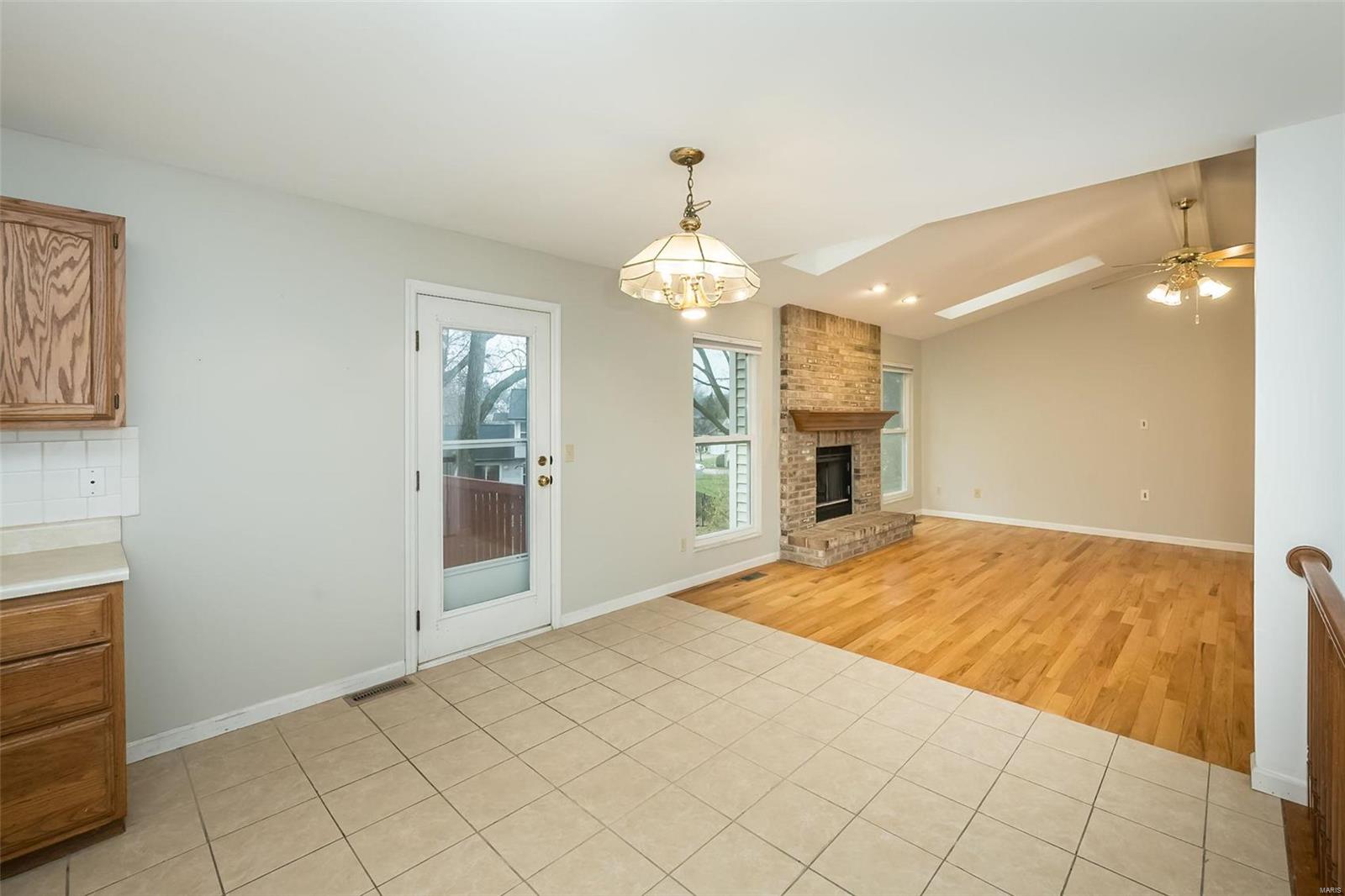 591 Prentice Drive St. Peters, MO 63376 - Photo 11 of 28