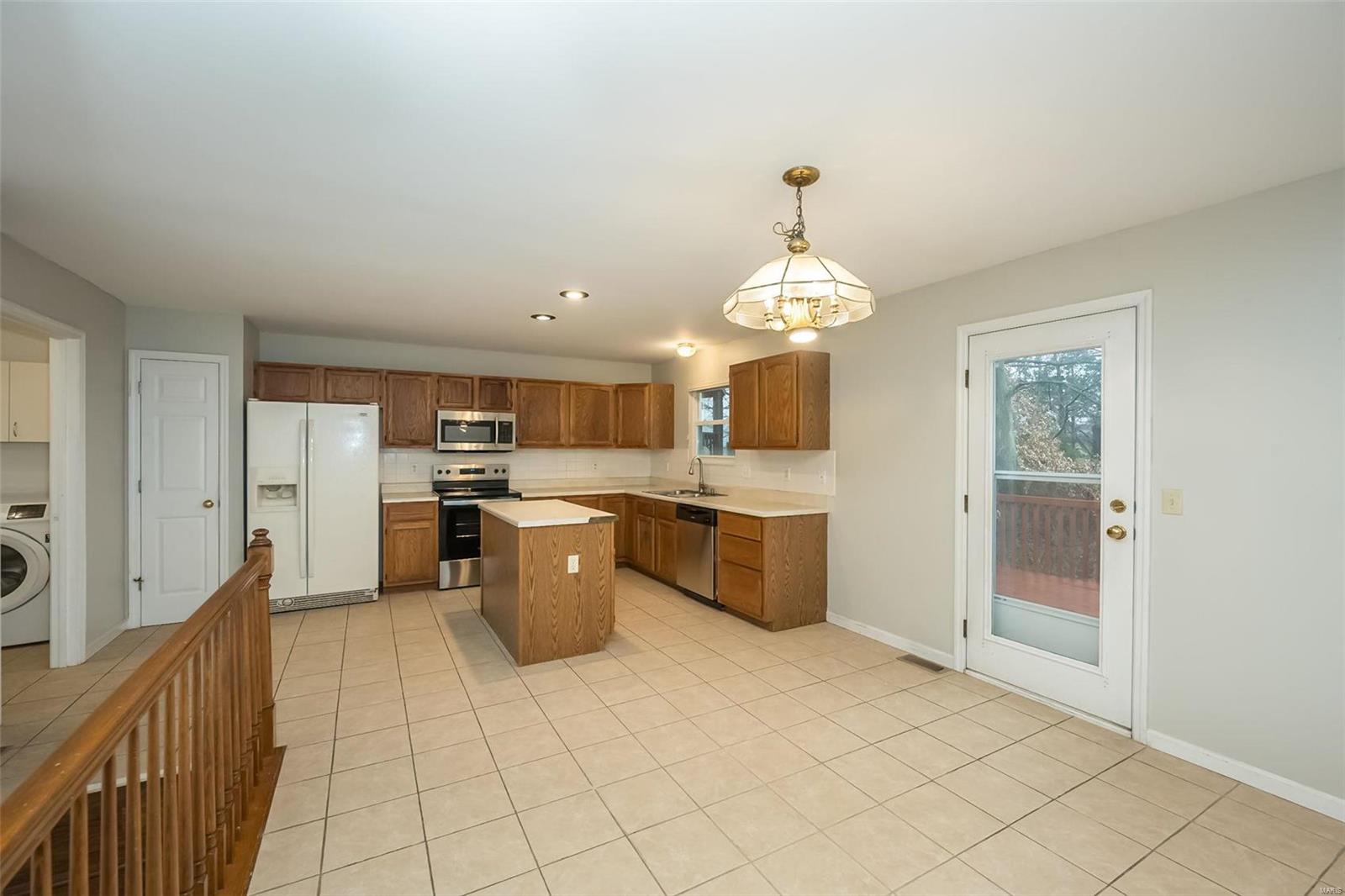 591 Prentice Drive St. Peters, MO 63376 - Photo 12 of 28