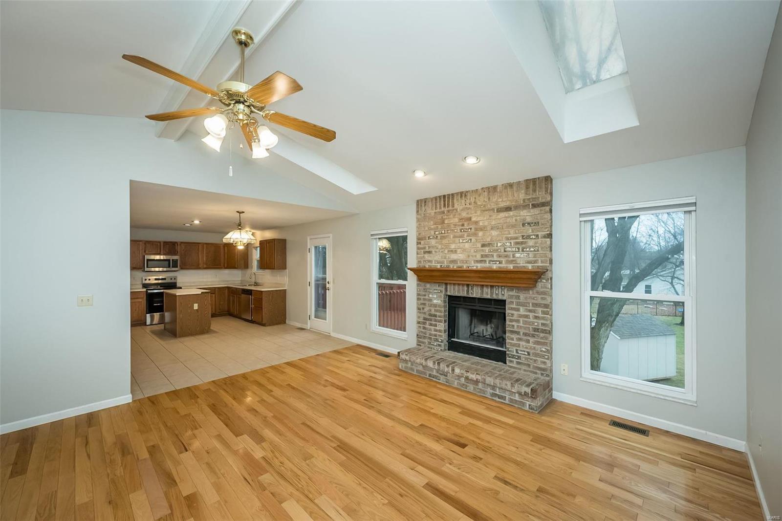 591 Prentice Drive St. Peters, MO 63376 - Photo 5 of 28