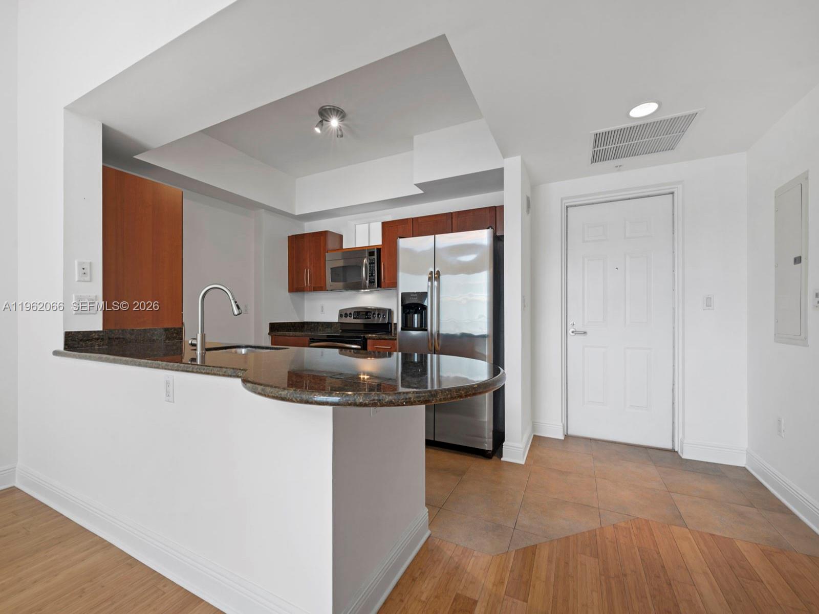 7265 Southwest 89th Street, Unit A520 Miami, FL 33156 - Photo 4 of 32