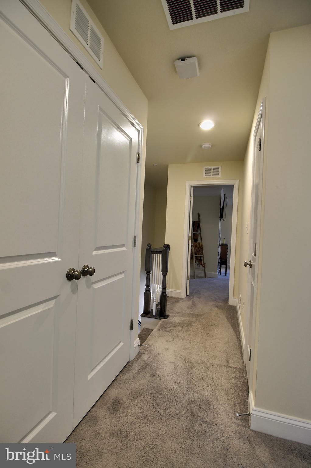 1335 Spindrift Road Aberdeen, MD 21001 - Photo 29 of 41 Upstairs hall