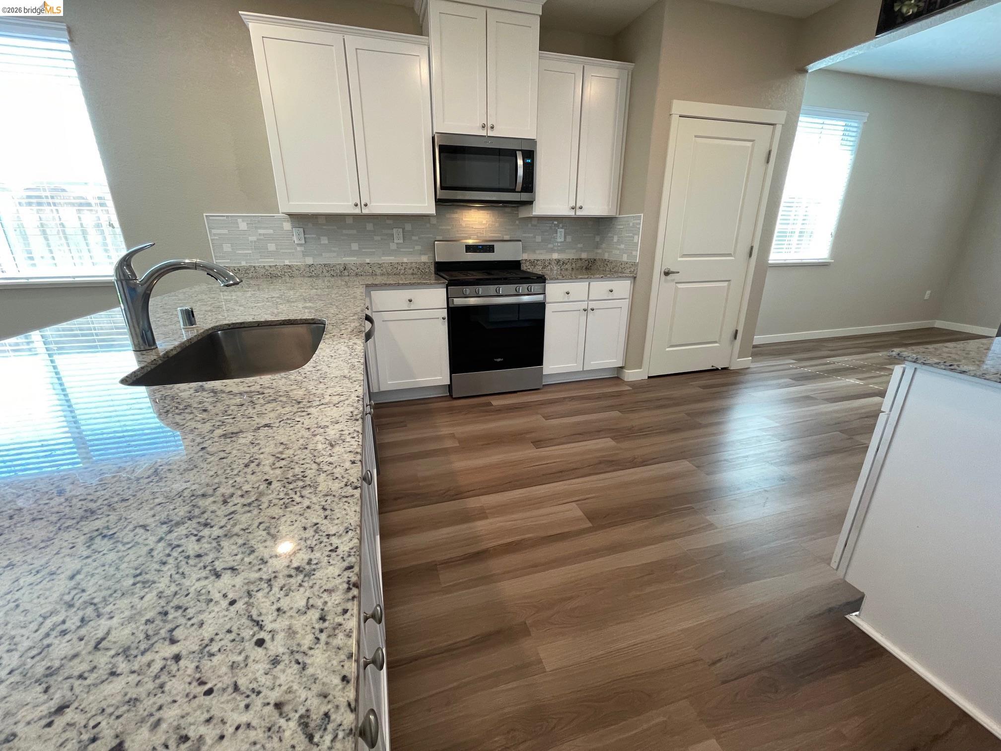 4395 Canada Way Rio Vista, CA 94571 - Photo 12 of 37