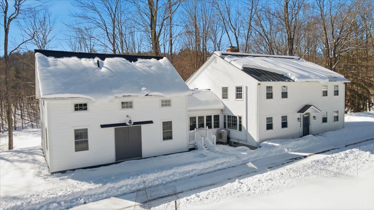 557 Bennett Hill Road Shaftsbury, VT 05262 - Photo 3 of 55