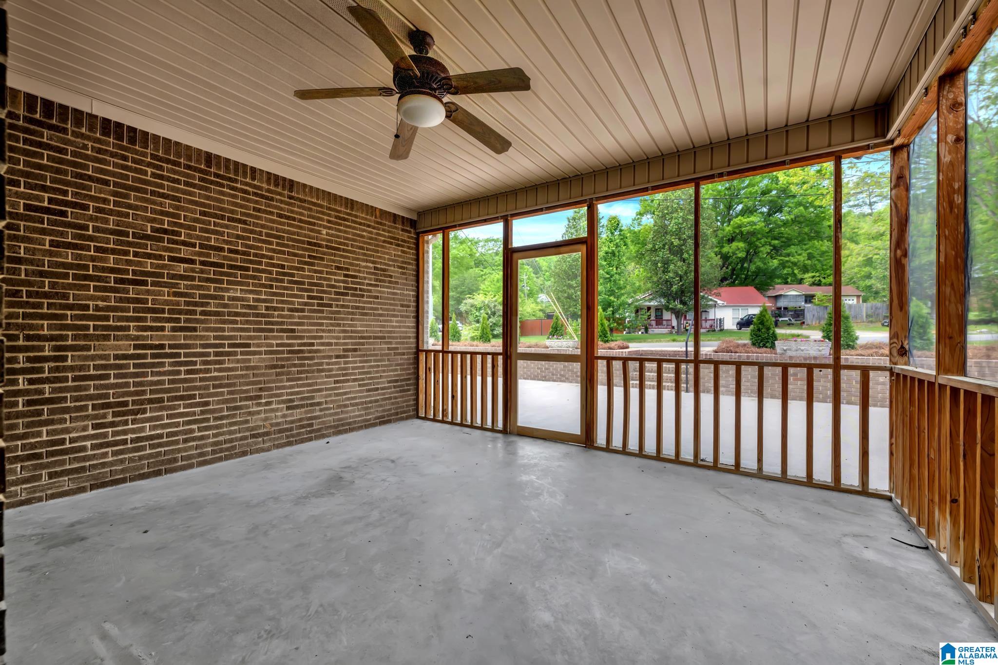 900 Park Avenue Oneonta, AL 35121 - Photo 25 of 31