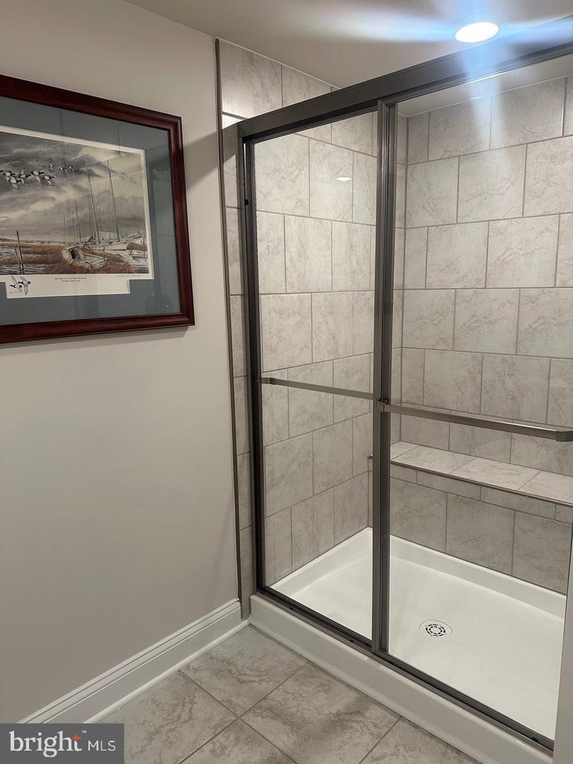 35393 Wright Way Millsboro, DE 19966 - Photo 18 of 28 a bathroom with a bathtub