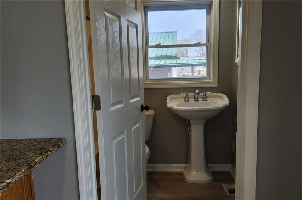 208 Main Street Osawatomie, KS 66064 - Photo 12 of 41