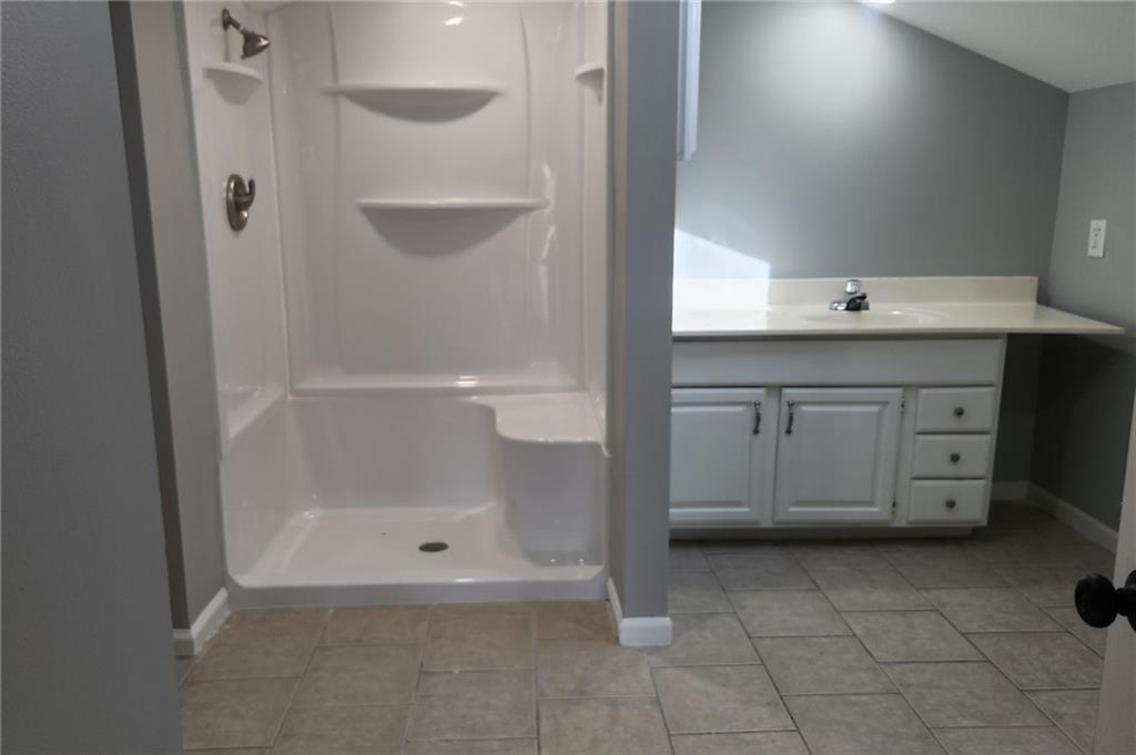 208 Main Street Osawatomie, KS 66064 - Photo 27 of 41